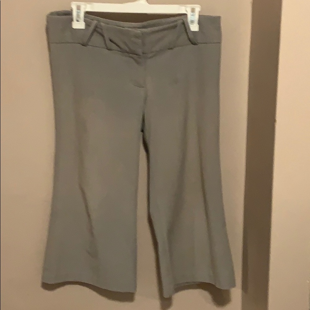 Dress/work grey capris.